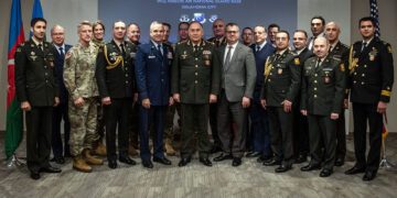 Azərbaycan Ordusunun Baş Qərargah rəisi “Will Rogers” aviasiya bazasını ziyarət edib