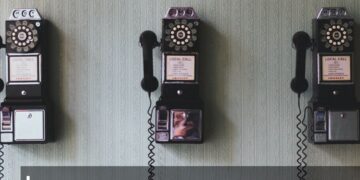 Ünsiyyət tərzimizdə bir inqilab