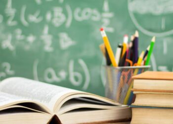 Təhsil islahatları qlobal öyrənmə standartları ilə bağlı müzakirələrə səbəb olur