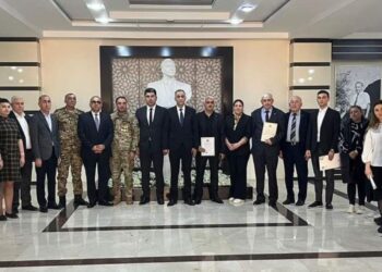 Tarix yazan aprel döyüşçüləri